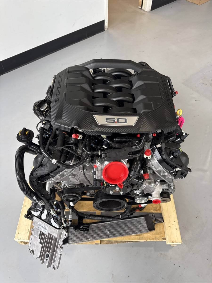 FORD 2021 MUSTANG GT GEN 3 COYOTE ENGINE AND 10R80 TRANSMISSION
