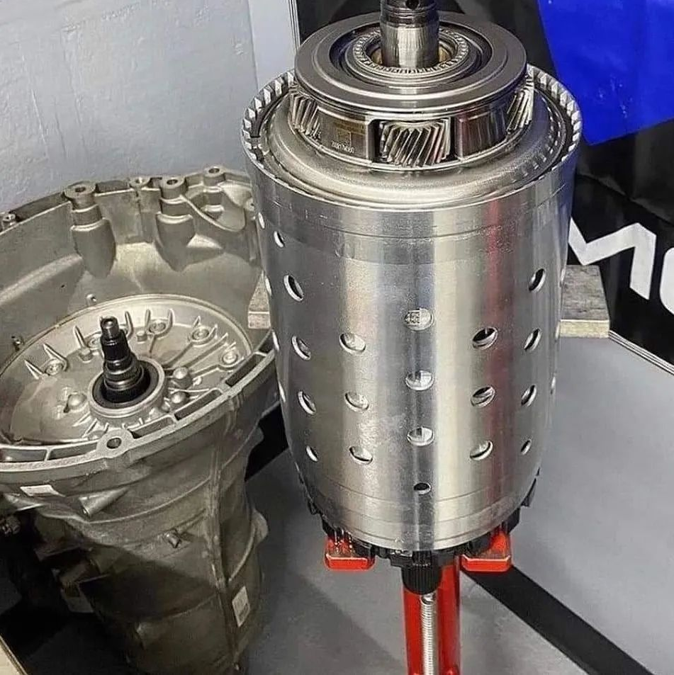 Brand New High Strength Trackhawk Transmission And Transfer Case Complete Assembly for Sale - Image 4