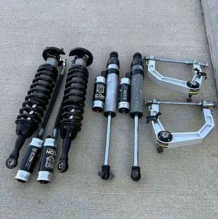 Icon 2.5 CDCV Coilovers With Adjusters And Remote Reservoirs for Sale - Image 4