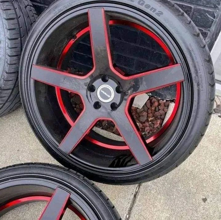 Wheel Set Hellcat Reps With Tires for Sale - Image 6